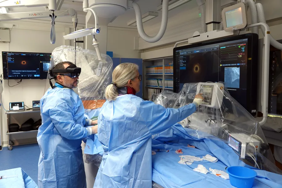 Operasjon via hololens