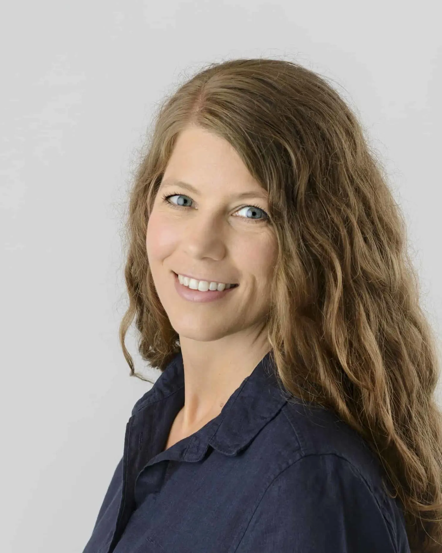 En person med langt hår